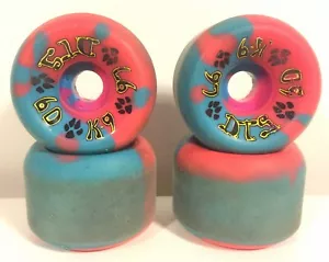 Used Dogtown K-9 60mm 97A Skateboard Wheel - Blue & Pink Set of 4 - Foto 1 di 4