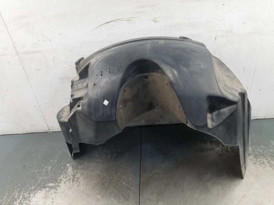 Grand Marquis/Corwn Vic Victoria 2006 guardabarros interior delantero derecho forro #53752 Y1 Foto 1 de 4