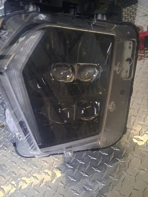 ¡Completo! Faro LED lado derecho pasajero Hyundai Santa Cruz 2022-2025 OEM Foto 1 de 4