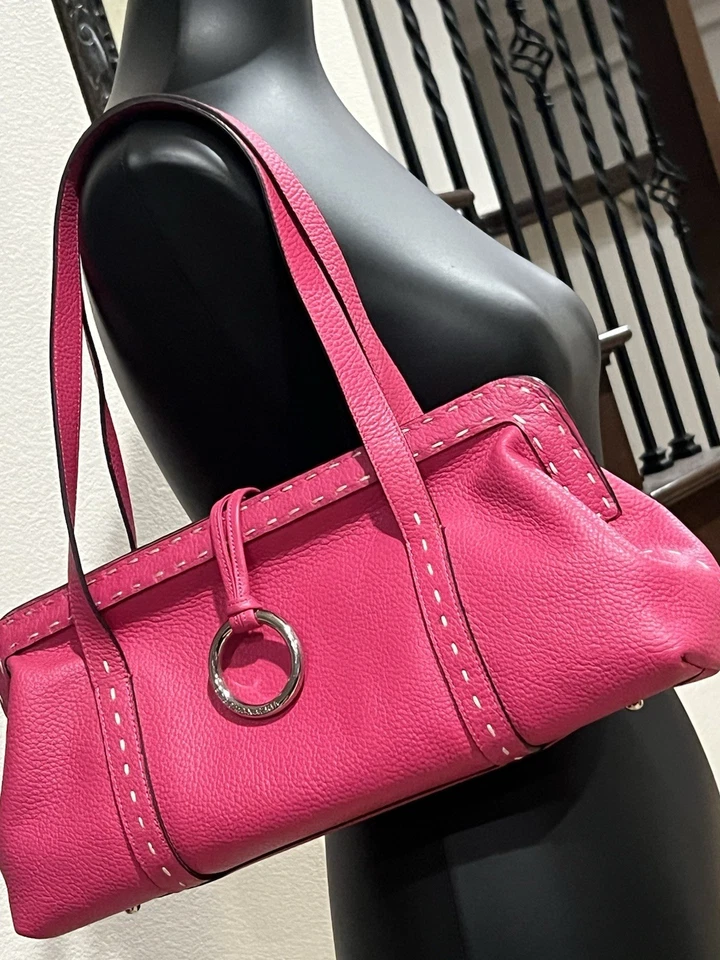 Max Azaria BCBG наплечная сумка розовый кожаный молнии застежки - отличном состоянии! - Изображение 1 из 4