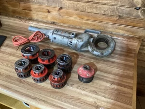 Ridgid Model 700 Pipe Threader with 6 R12 Dies (2, 1 1/2, 1 1/4, 1, 3/4, 1/2) - Picture 1 of 3