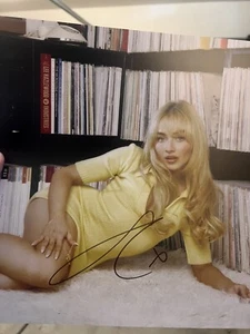 Sabrina Carpenter Short n' Sweet Signed LP - Light Sky Blue Vinyl - Unsealed - Picture 1 of 2