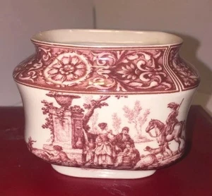 "Antique Reflections" Godinger Porcelain Classical Victorian Creamer 3" X 3 1/2" - Picture 1 of 1