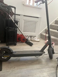 aovo pro electric scooter comes with charger - Picture 1 of 2