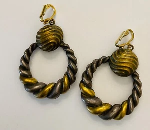 VINTAGE 80s FRENCH COUTURE SIGNED LA PORTE BLEUE PARIS BRASS/SS CLIP ON EARRINGS - Picture 1 of 3