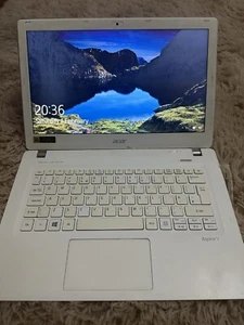 Acer Laptop 13 Inch - Picture 1 of 5