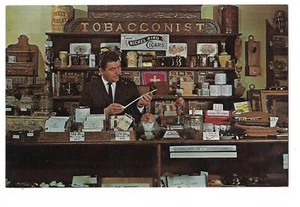 LATCH STRING, GIFT & CANDLE SHOP Traverse City Frankfort Michigan MI Postcard - Picture 1 of 2