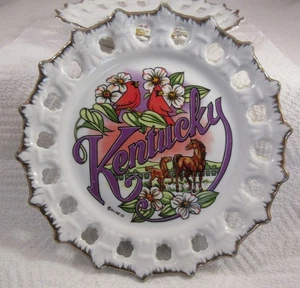 KENTUCKY DECORATIVE PLATE 8 1/4" DIAMETER - NO BOX - Picture 1 of 2