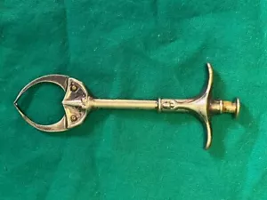 VECCHIO EPNS SILVERPLATE ZUCCHERO OLIVA SOTTACETO GUARNIZIONE IPPICO PINZA ARTIGLIO MECCANICO - Foto 1 di 9