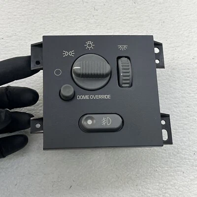 Interruptor de faros Chevrolet S-10 GMC Sonoma 1998-2005 con luz antiniebla OEM 15755954 Foto 1 de 4