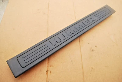 HUMMER H3 TAILGATE LIFTGATE TRUNK SILL SCUFF PLATE TRIM COVER OEM 2006 - 2010 - Image 1 of 4