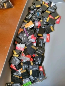 Lot de 100 cartes mémoire SanDisk 16 Go Micro SD SDHC Transflash Sandisk PNY etc - Photo 1 sur 2