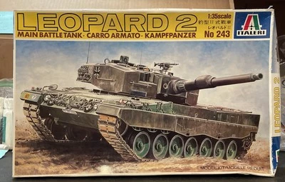 Italeri Leopard 2 Tanque de Batalla Principal Kampfpanzer Modelo Kit 243 1/35 Abierto Completo Foto 1 de 4