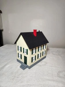 Casa iluminada de dos pisos calibre MTH O - Imagen 1 de 6