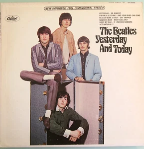The Beatles Yesterday And Today USA pressing 12'' vinyl Lp 1966 Paul Ringo rare - Picture 1 of 4