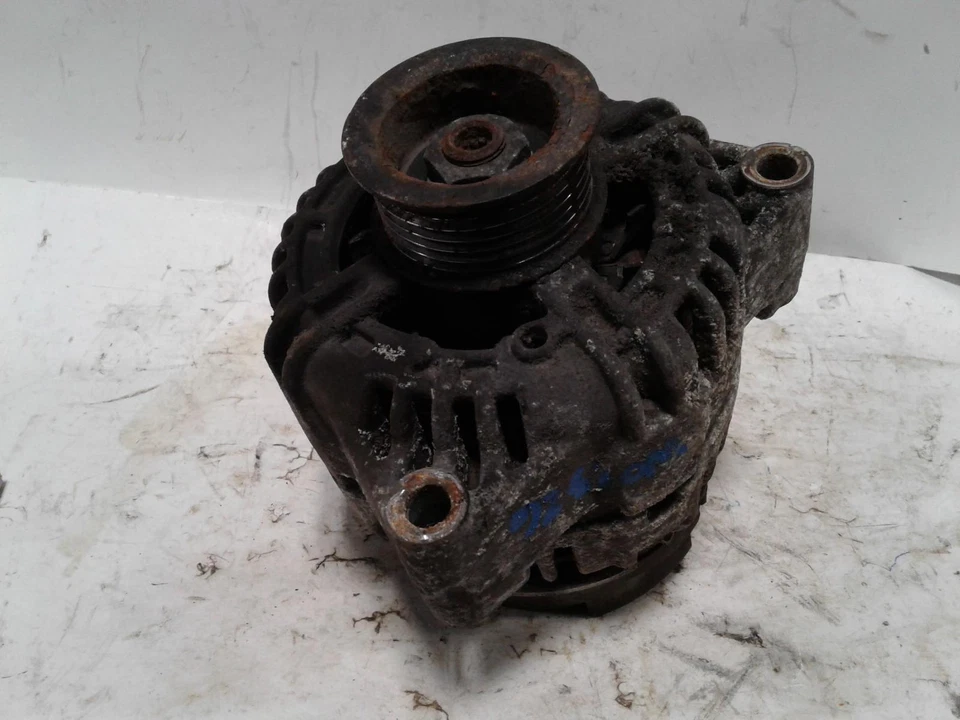 Alternador usado se adapta a: camioneta Chevrolet Express 1500 2005 5,3 grado A Foto 1 de 4