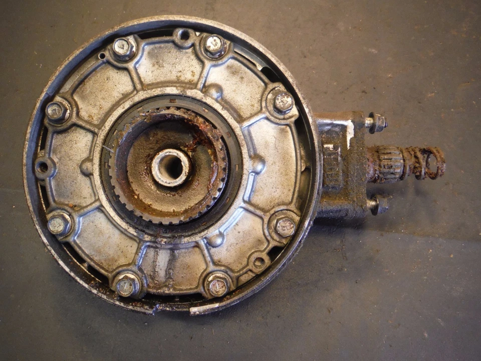 84 85 Kawasaki ZN700A ZN700 ZN 700 LTD 1984 diferencial de tracción final Foto 1 de 4