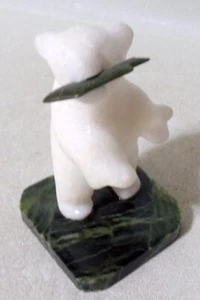 Carved White Gypsum Jade Polar Bear Innuit Carving - Picture 1 of 8