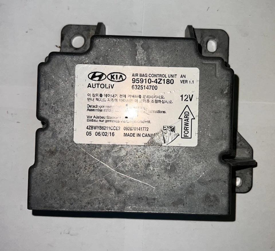 2017-2018 Hyundai Santa Fe Bag Control 95910-4Z180 - Image 1 of 2