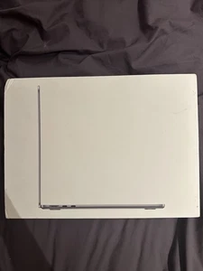 Apple MacBook Air 13" M3 16 Go RAM 256 Go SSD gris sidéral - Photo 1/13