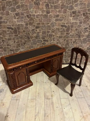 Dolls House 1/12 Scale Miniature JBM Resolute Credenza Desk & Customised Chair - Image 1 of 4