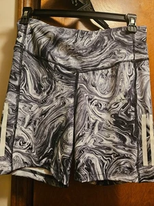 Adidas Aeroready woman's size M biker compression shorts - Picture 1 of 9