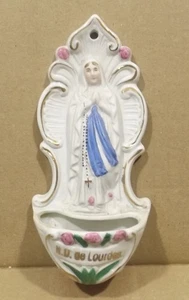Antike Porzellan Weihwasser Wandbehälter 13,5cm Madonna 671A  N.D.Lourdes - Bild 1 von 6