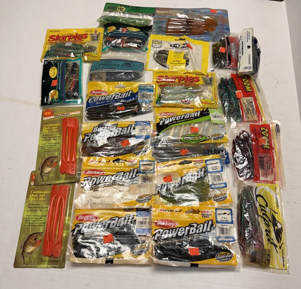 Lote 20 Paquetes Señuelos Plástico Suave Pesca de Lubina Zoom Yum Powerbait Gusanos Variedad Foto 1 de 4