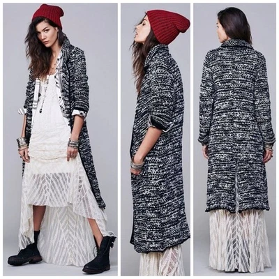 Abrigo Plumero/Cardigan FREE PEOPLE "Last Dance" Negro Blanco Tejido Texturizado Talla S Foto 1 de 4