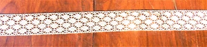 DENTELLE DU PUY AUX FUSEAUX MECANIQUES ENTRE-DEUX  ECRU VENDU AU METRE*3cm - Picture 1 of 1