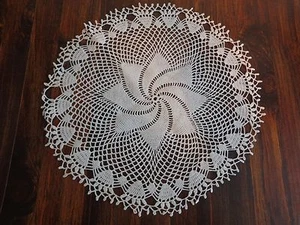 HANDMADE VINTAGE DOILY 17" WHITE Swirl Flower Fan Web Crocheted Lace - Picture 1 of 6