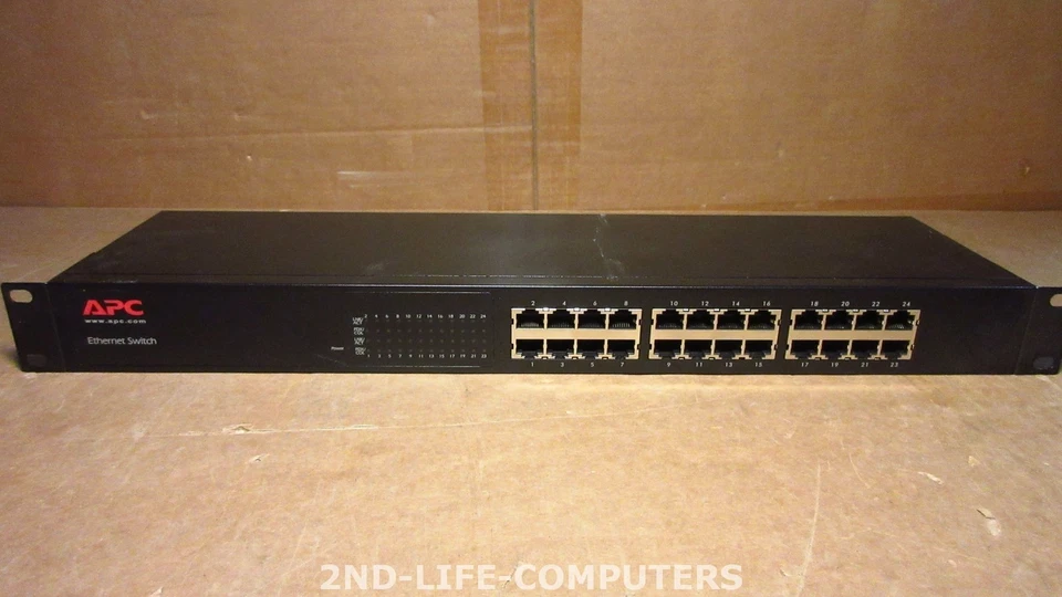 APC AP9224110 switch 24 Port 10/100 RJ-45 Network Ethernet Switch - Bild 1 von 1