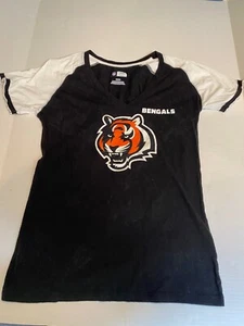 NFL Bengals Womens Curvy V-Neck Tee Striped Sleeves -Medium - Picture 1 of 5