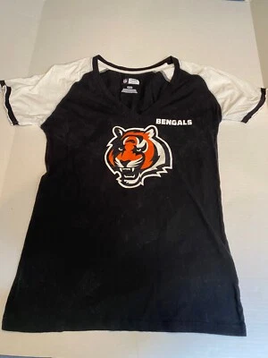 Camiseta a rayas con cuello en V curvilíneo de los Bengals de la NFL para mujer - mediana Foto 1 de 4