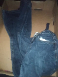 LEVI'S 550 RELAXED FIT TAPERED LEG JEANS - Boy's 12 SLIM (24 X 26) euc - Picture 1 of 3