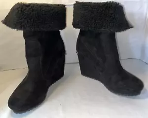 JUICY COUTURE Boots Black Suede Wedge Heeled Fleece Lined Logo 7M Zippered - Picture 1 of 14