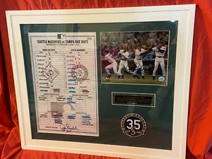 FOTO 8X10 FIRMADA POR ICHIRO SUZUKI 20X24 CON TARJETA DE ALINEACIÓN MLB 1/05/2012 MARINEROS - Imagen 1 de 7