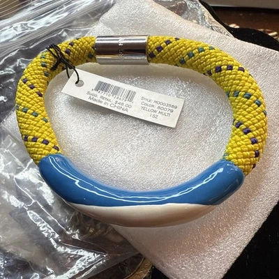 Pulsera múltiple Marc By Marc Jacobs amarilla, azul, crema nueva con etiquetas precio de venta sugerido por el fabricante: 48 USD. Foto 1 de 4