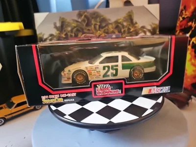 Ken Schrader 25 1991 1/24 Racing Champions NASCAR Die Cast Stock Car réplica - Imagem 1 de 4