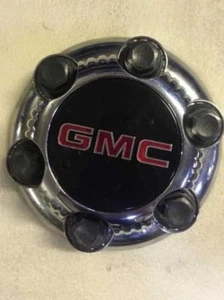 1999-2012 SIERRA CHROME CENTER CAP 9595688 685 - Picture 1 of 2