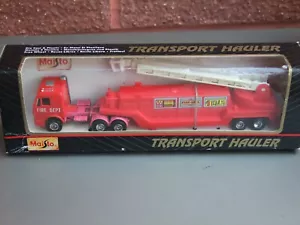 Remolque de transporte Mercedes Mercedes Maisto - en caja - Imagen 1 de 2