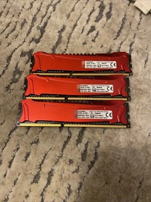 Memoria HyperX Savage 12 GB (3x 4 GB) 1600 MHz CL9 DDR3 (HX316C9SRK2/8) Foto 1 de 2