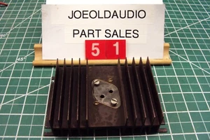 TO-3 Single Transistor Heat Sink W/ Socket & Insulator - Picture 1 of 5