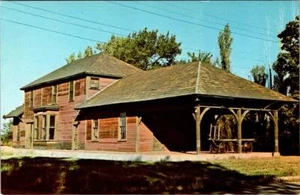 Red Cloud, NE Nebraska ALTES BURLINGTON DEPOT ~ Villa Cather Pioniermuseum Postkarte - Bild 1 von 2