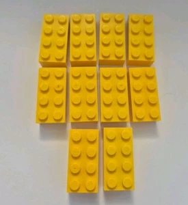 LEGO 3001 2 x 4 Brick Yellow x 10 - Picture 1 of 1