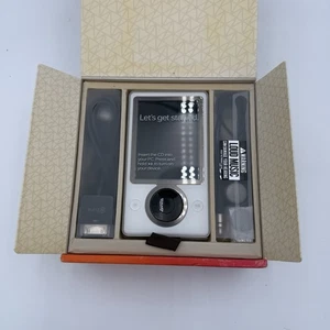 🔥 Vintage Microsoft Zune 1st Gen 30GB (white) - *COMPLETE NEW  IN BOX* - Picture 1 of 5