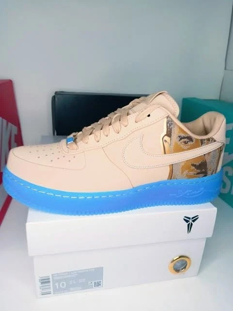 Talla 10 - Kobe Bryant x Nike Air Force 1 Low Linen PRM Foto 1 de 4