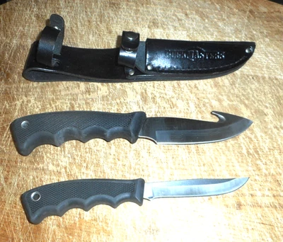 BUCKMASTER KNIFE SET WESTERN U.S.A. R2 and R18 with Leather Sheath - Image 1 of 4