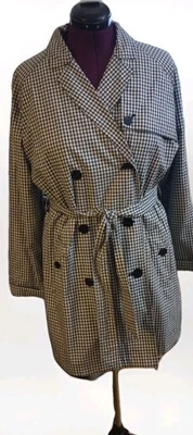 Liz & Co Women's Large Black and White Checked Trench Coat with Belt - Image 1 of 4