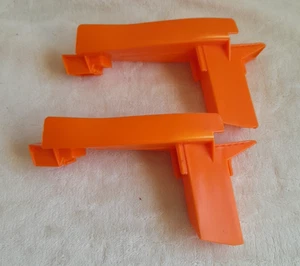 Mattel HOT WHEELS Criss Cross Crash Ersatzrampe B nur 2 Stück OHNE AUFKLEBER - Bild 1 von 3